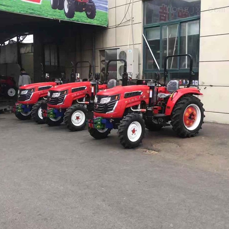 大馬力農(nóng)田耕地四輪拖拉機(jī)