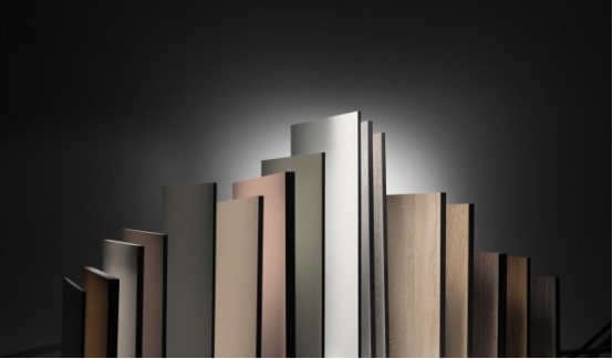 選進(jìn)口盧森板材，做綠色環(huán)保衣柜