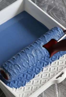 貼墻紙還是刷涂料？墻紙和涂料哪個(gè)環(huán)保？