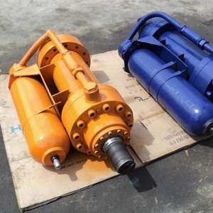 二級全自由叉車左右油缸的重要性及其應(yīng)用